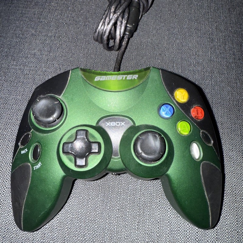 Radica Gamester Controller for Original Xbox System Green Xbox1 2002