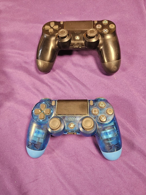 2 DualShock 4 Wireless Controller for PS4 – Crystal Blue & Black