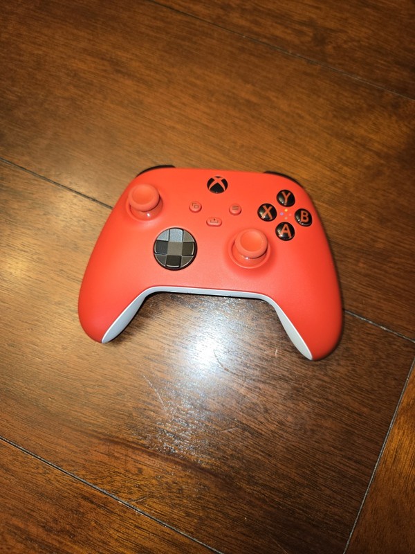Microsoft Xbox Wireless Controller Red White Black M1136823-002 Tested
