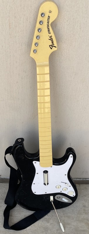 Harmonix Fender Stratocaster 822151 PS2/3 Playstation – No Dongle Untested——35s