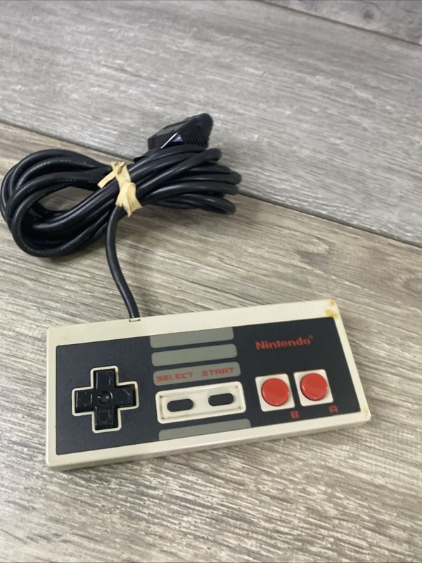 Nintendo NES Classic Edition Controller – Gray (CLV-202)