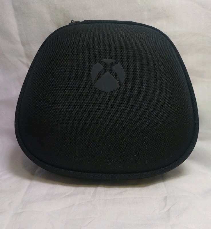 Xbox Elite Series 1 Controller Carrying Case & Some Accessories CASE Only