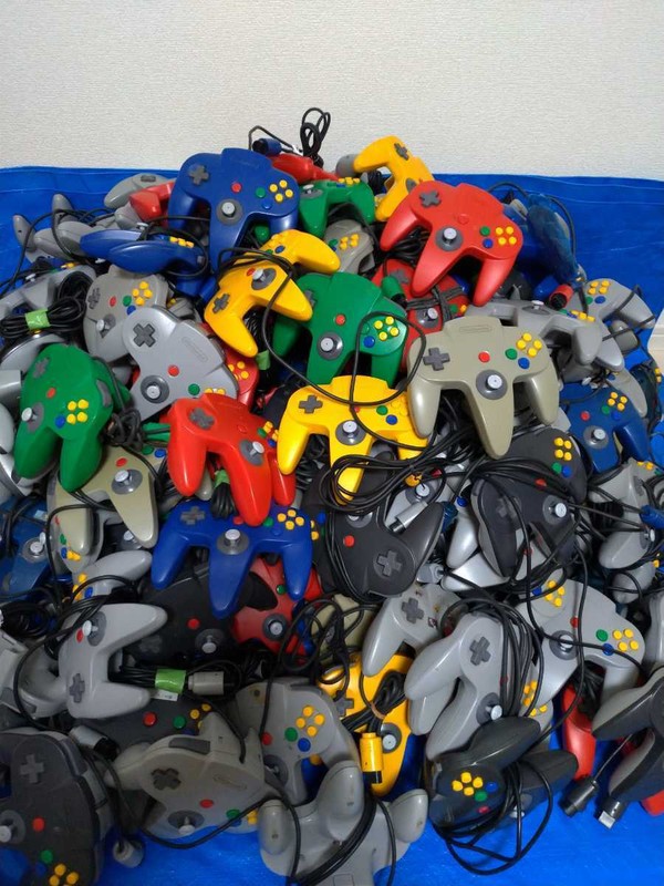 Nintendo 64 N64 Controller Official Lot of 50 Tested Random Color cleaned