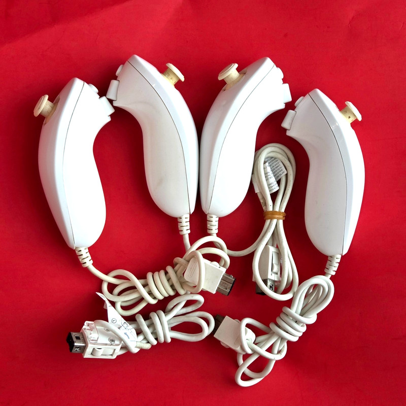 4x Official Wii Nunchuck White Remote Nintendo Motion 👾 Wii U OEM Controller