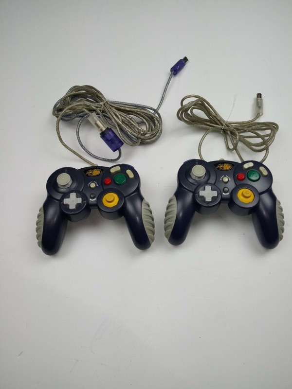 2 Mad Catz Nintendo Gamecube Purple/Indigo Wired Controllers Tested