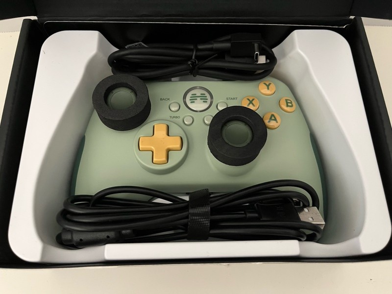 BEITONG Asura 2 Wireless Gaming Gamepad Controller NEW Open Box gallery