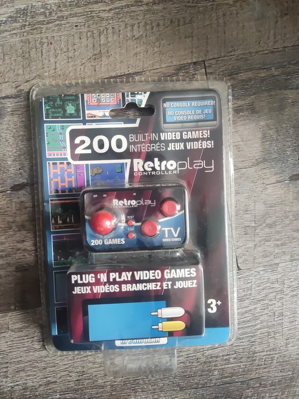RetroPlay Controller Plug N Play, 200 Built-In Games