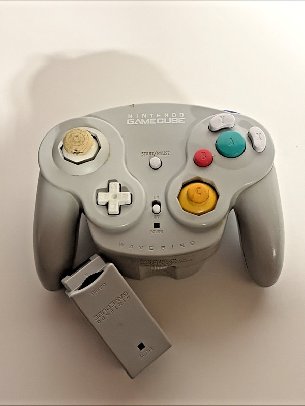 Nintendo DOL-004 Wave Bird Wireless Controller and dongle