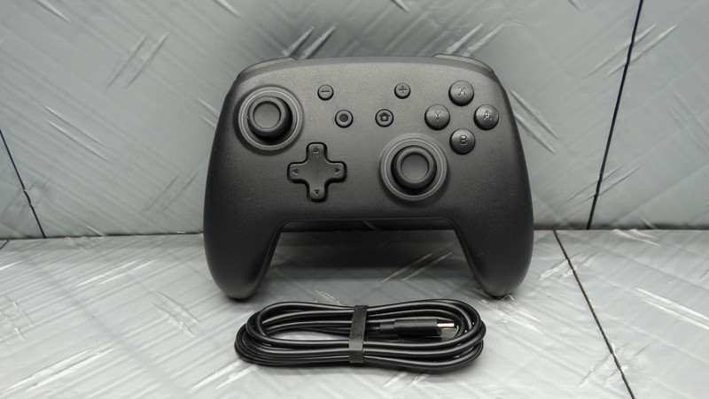 Binbok YS-32 Wireless RGB LED Controller for Nintendo Switch + Charging Cable