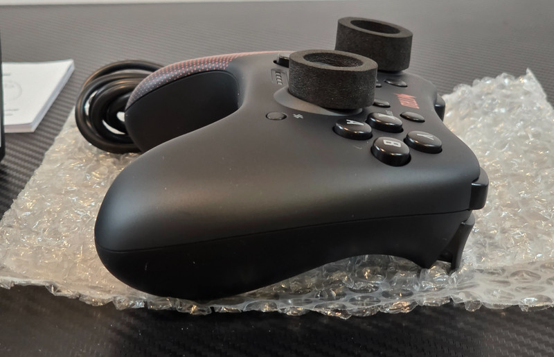 Acer Nitro Gaming Wired Controller NG200, Works with Windows and Android Devices gallery