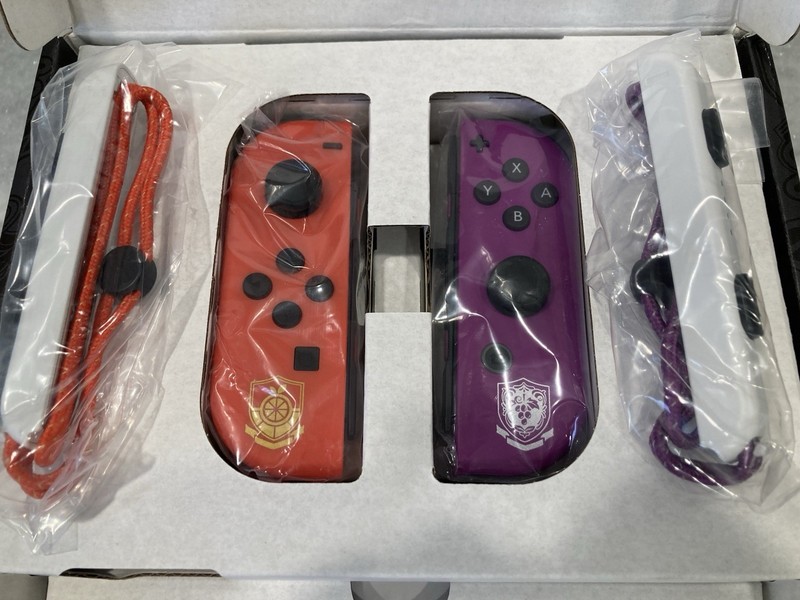 Genuine Nintendo Switch OLED Pokemon Joy-con w/ Straps Set Brand New US Version