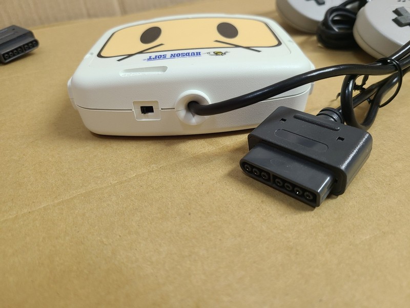 Hudson Bomberman Super Multi Tap 2 + 4 Controllers Nintendo Super Famicom Tested gallery