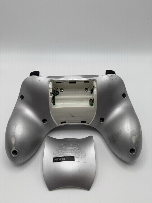 Logitech EA Sports Controller Older Gaming Silver gallery