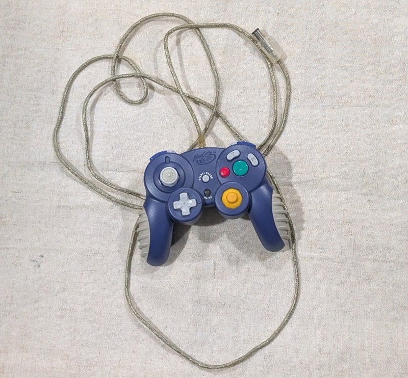 Mad Catz Nintendo GameCube Wired Controller Game pad WORKING