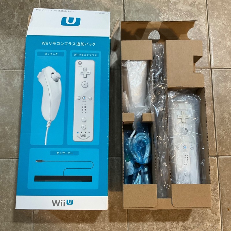 NEW Nintendo Wii U Wii Remote Plus Controller WHITE Mote w/ Nunchuk Sensor Bar