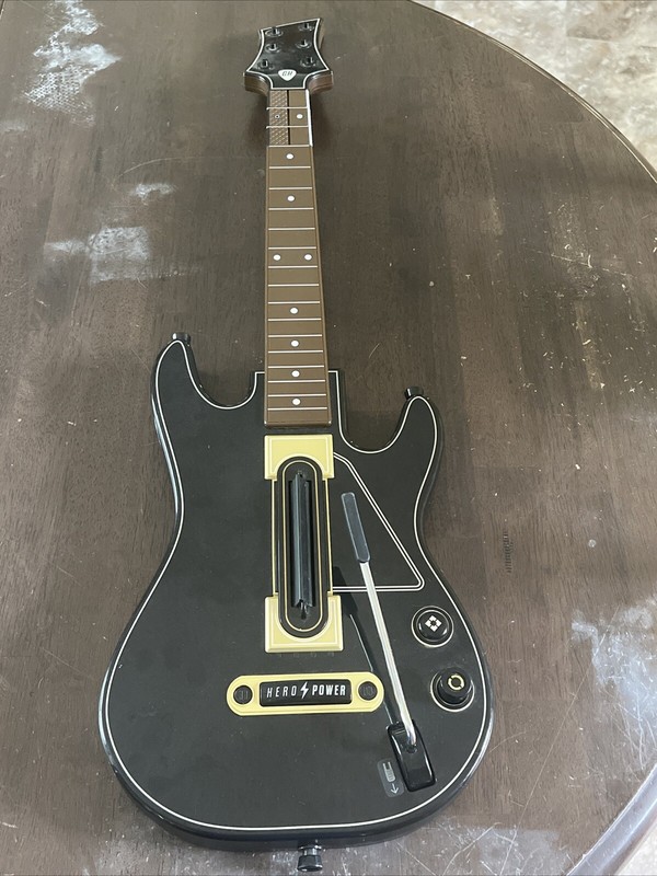 Guitar Hero Live Guitar Wii U Black 0000654 Activision No Dongle or Strap Works