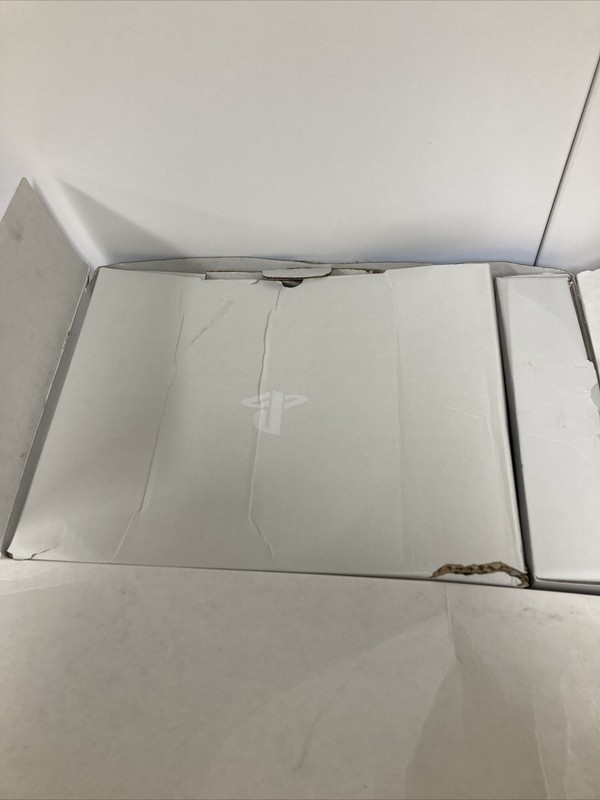 Used Sony PlayStation VR Marvel’s Iron Man VR Bundle CUH-ZVR2 gallery