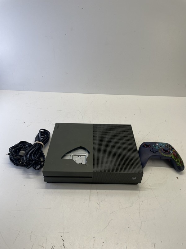 MICROSOFT XBOX ONE – CONSOLE – 1TB – 1681 (P05024818)