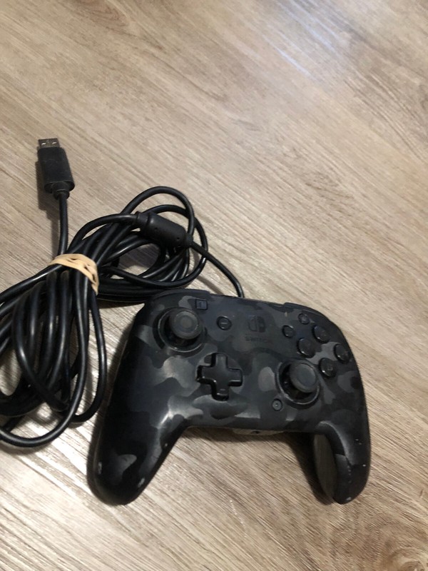 PDP Gaming Faceoff Deluxe+ Wired Switch Pro Controller – Black Camo Design