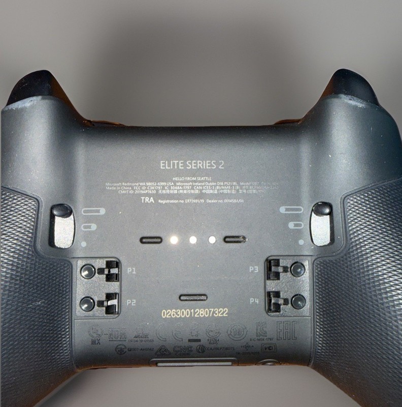 Xbox Elite Series 2 Wireless Controller - Black gallery