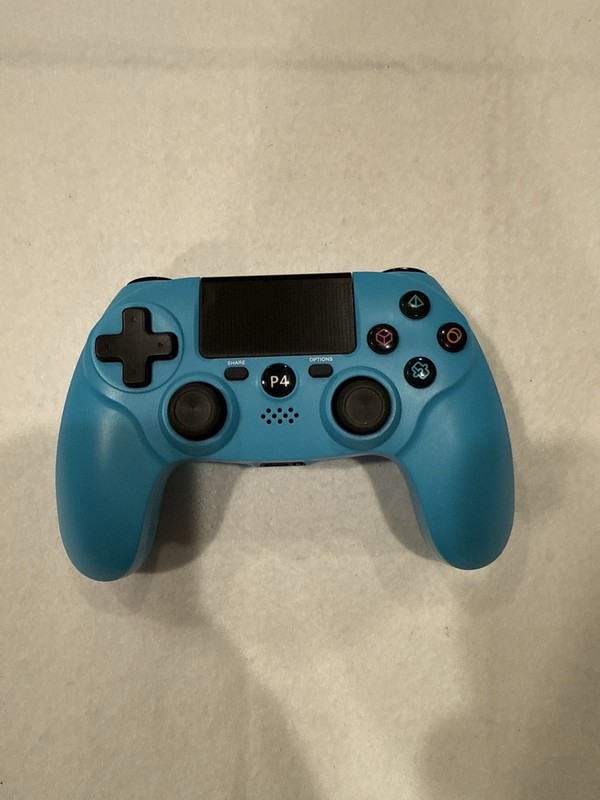 Sony PlayStation 4 PS4 Dualshock 4 Controller Berry Blue – Gently Used – No Cord