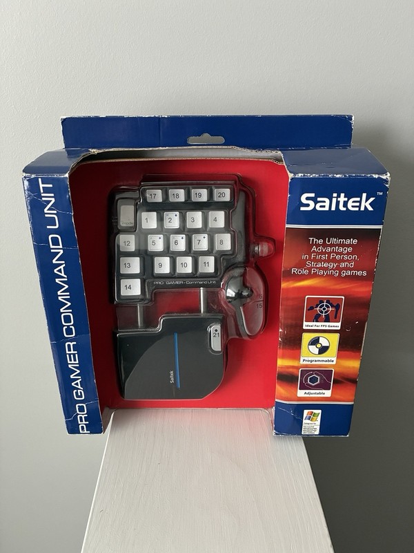 Open Box Unused SAITEK Pro Gamer Command Unit Pad PZ31A PC USB RPG