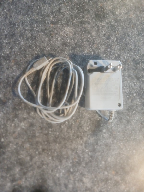 Nintendo WAP-002 Wall Charger for Nintendo DS/3DS/2DS XL – Gray