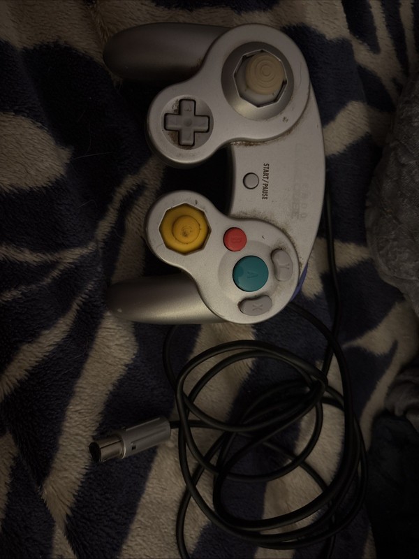 Nintendo GameCube Wired Controller- Authentic