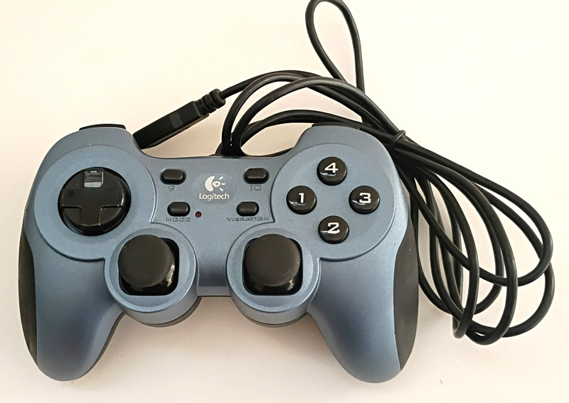 Logitech RumblePad 2 Wired Controller USB Tested & Works