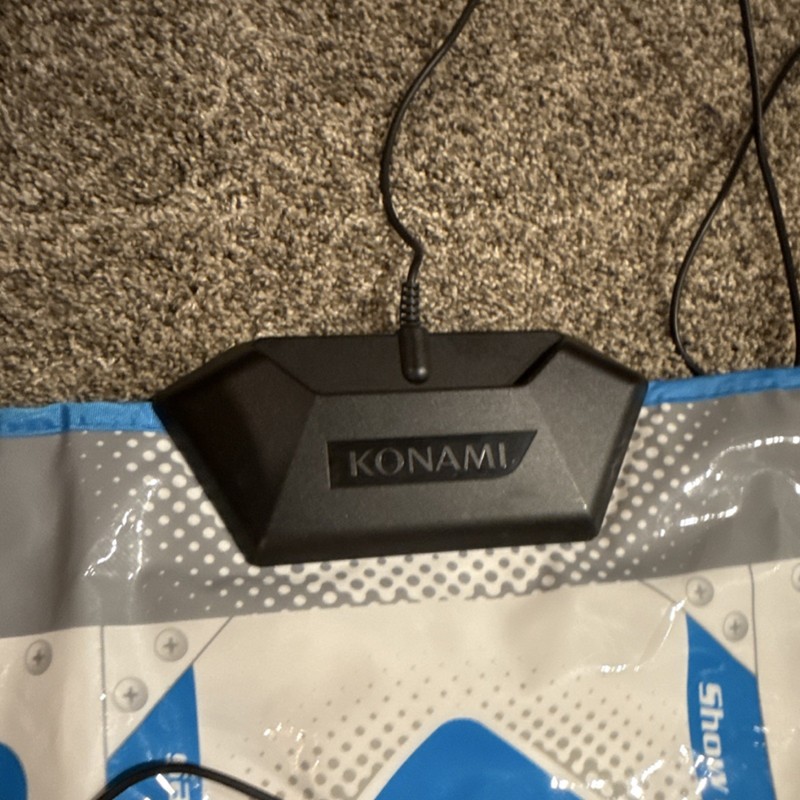 Konami DanceDance Revolution II Padded Wired Dance Pad 6ft Blue Gray White Wii gallery