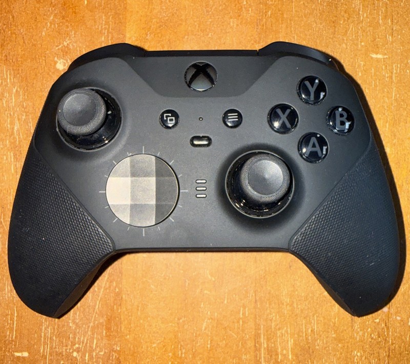 Xbox Elite Series 2 Wireless Controller - Black gallery