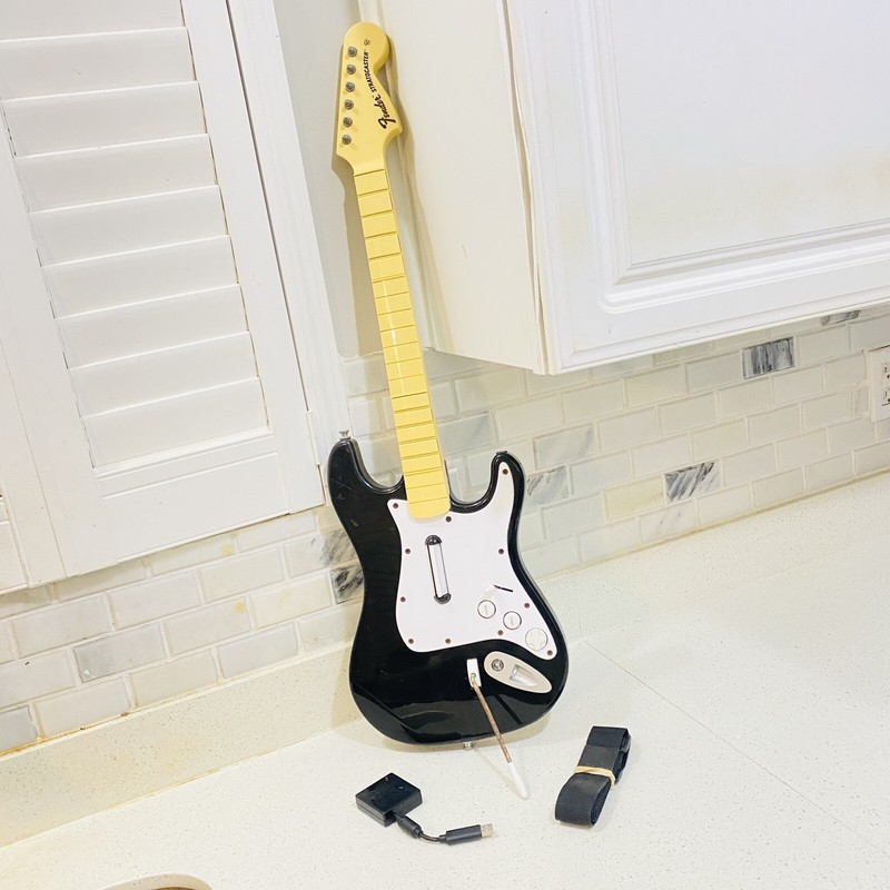 Fender Stratocaster PS2 PS3 Rock Band Guitar 822151 Guitar Dongle w/ Strap Works