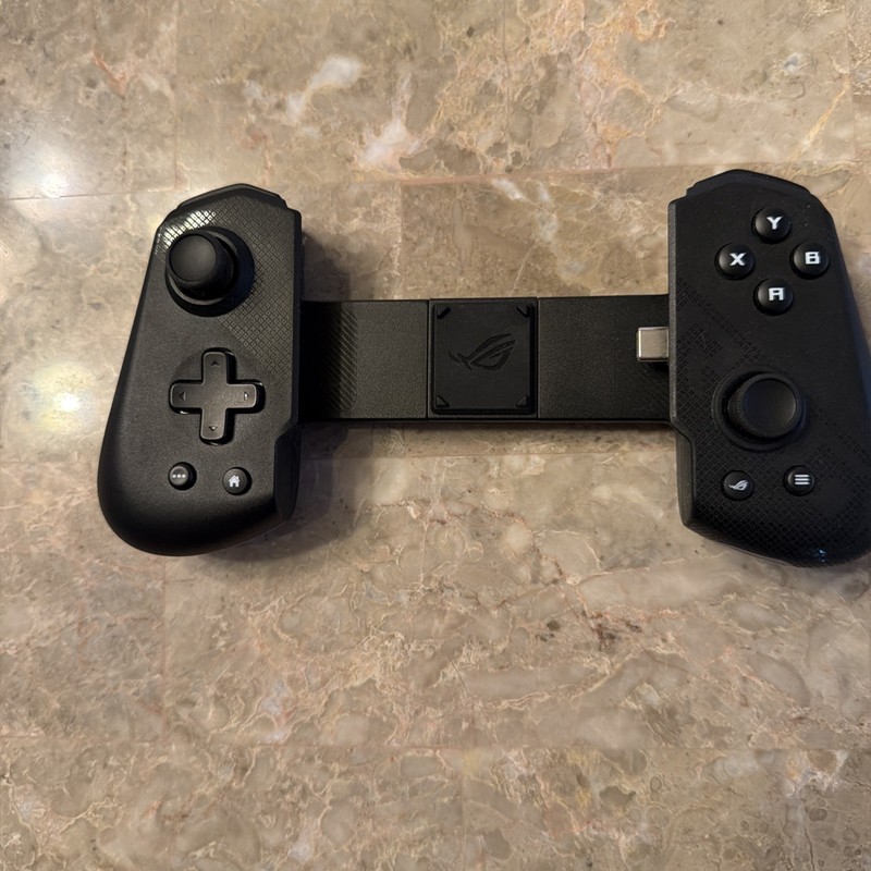 ASUS ROG Tessen Mobile Gaming Controller Compatible with Android